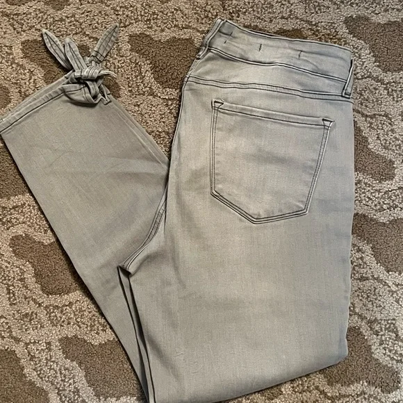 NYDJ Ami Skinny Ankle Jean -Size 8 - Picture 2 of 8